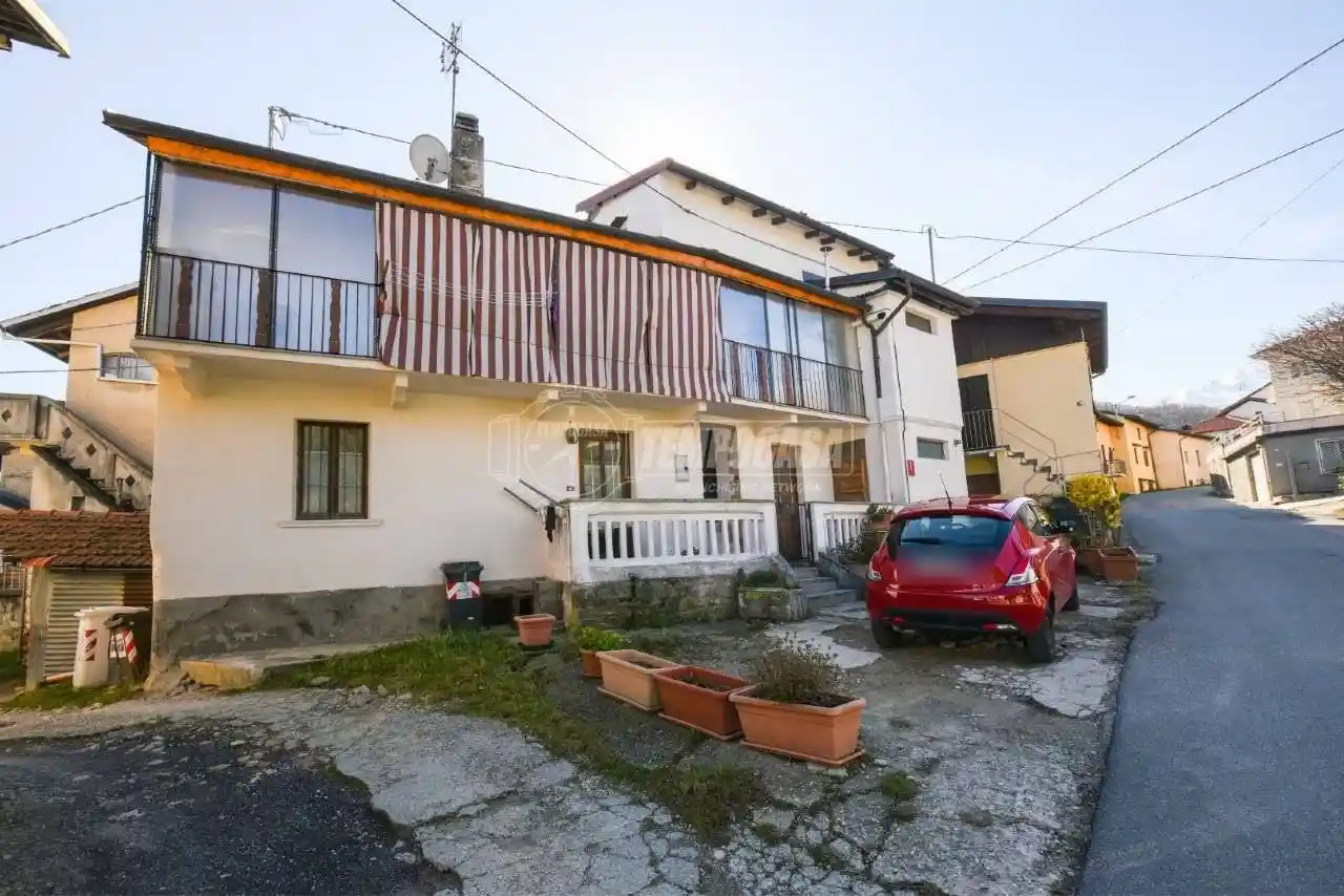 Appartamento in vendita a Coazze