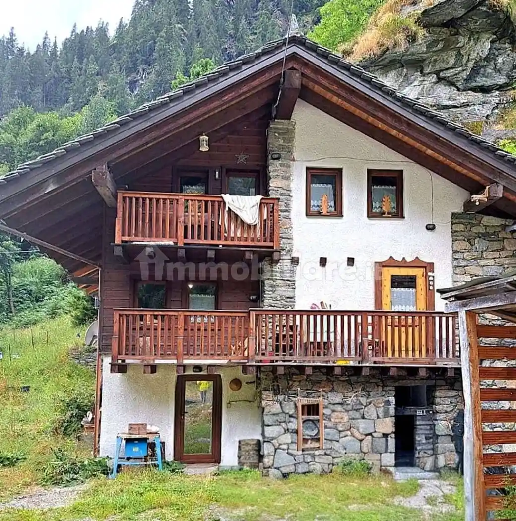 Casa indipendente in vendita a Gressoney-Saint-Jean