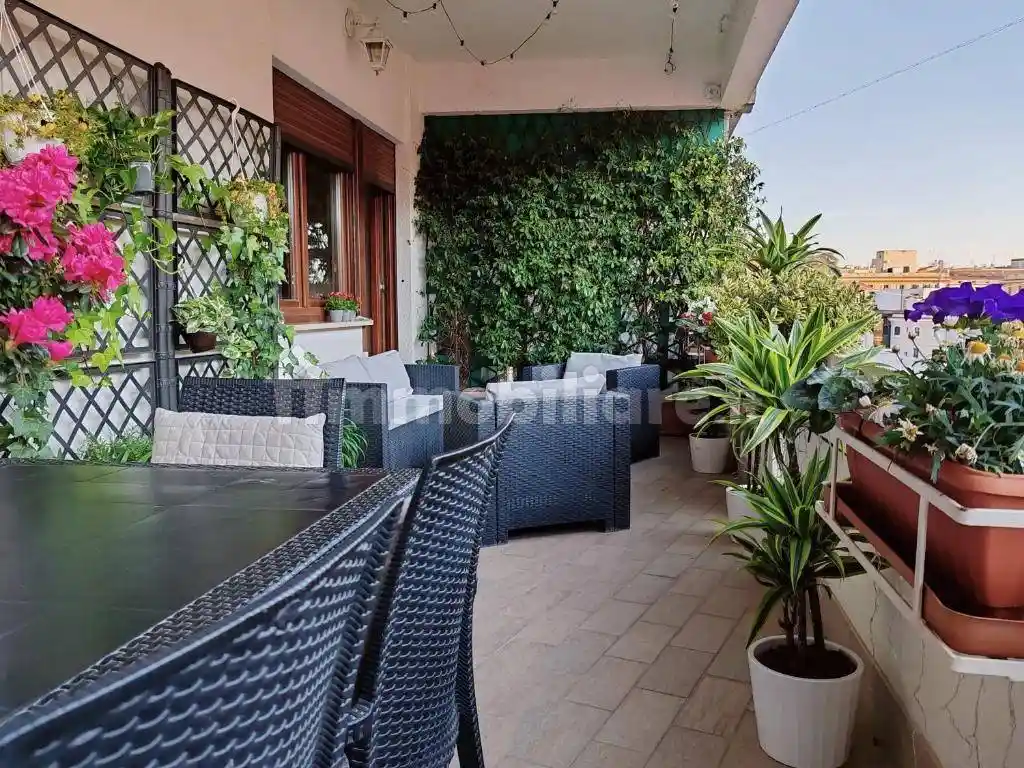 Appartamento in vendita a Roma