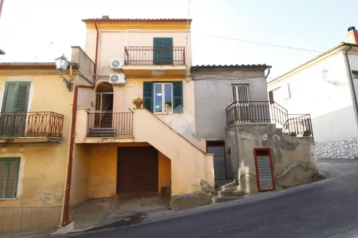 Appartamento in vendita a Tessennano