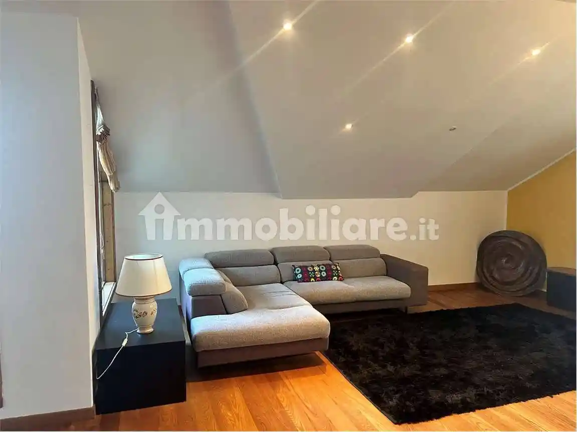 Appartamento in vendita a Rovereto