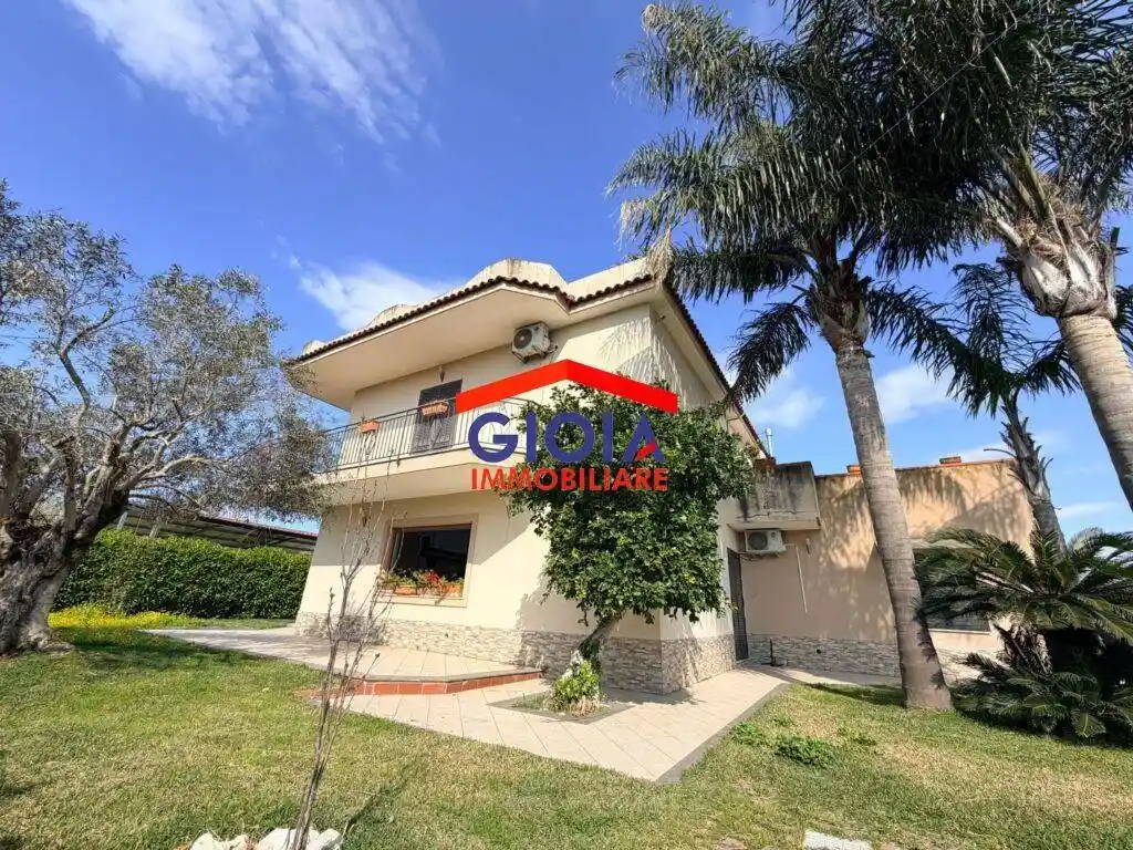Villa in vendita a Giugliano in Campania