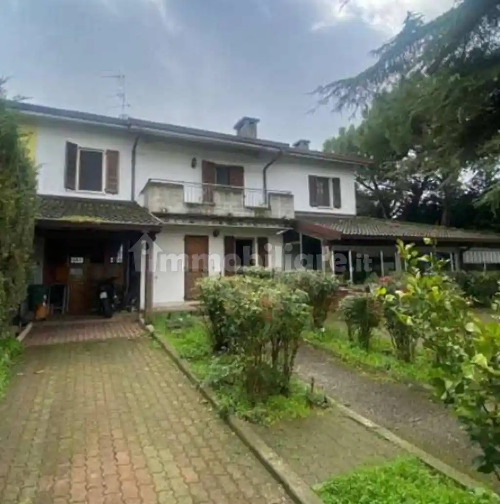 Villa in vendita a Castellucchio