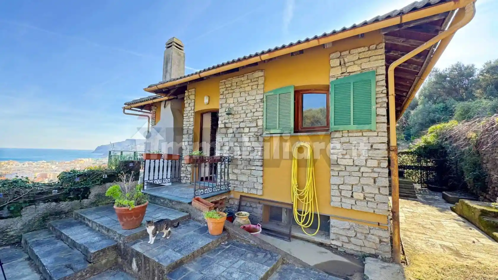 Casa indipendente in vendita a Spotorno