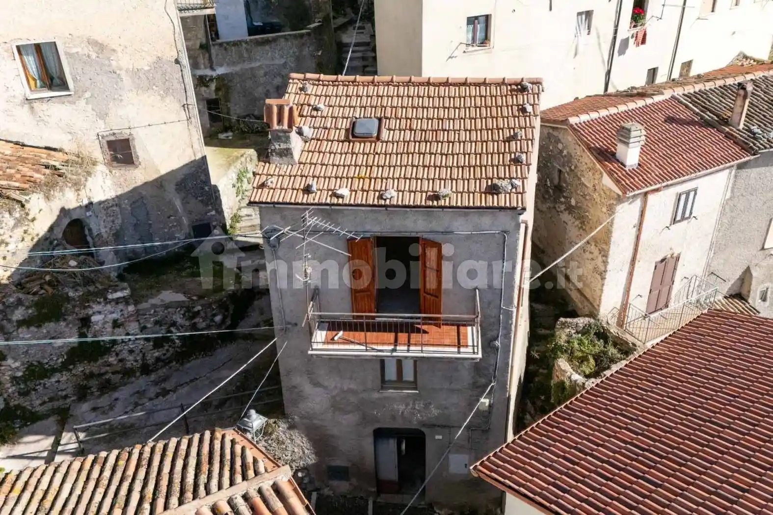Casa indipendente in vendita a Poggio Bustone