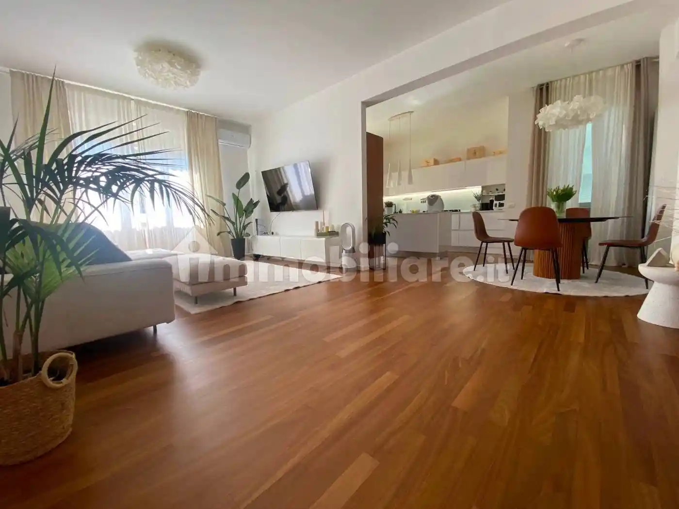 Appartamento in vendita a Livorno