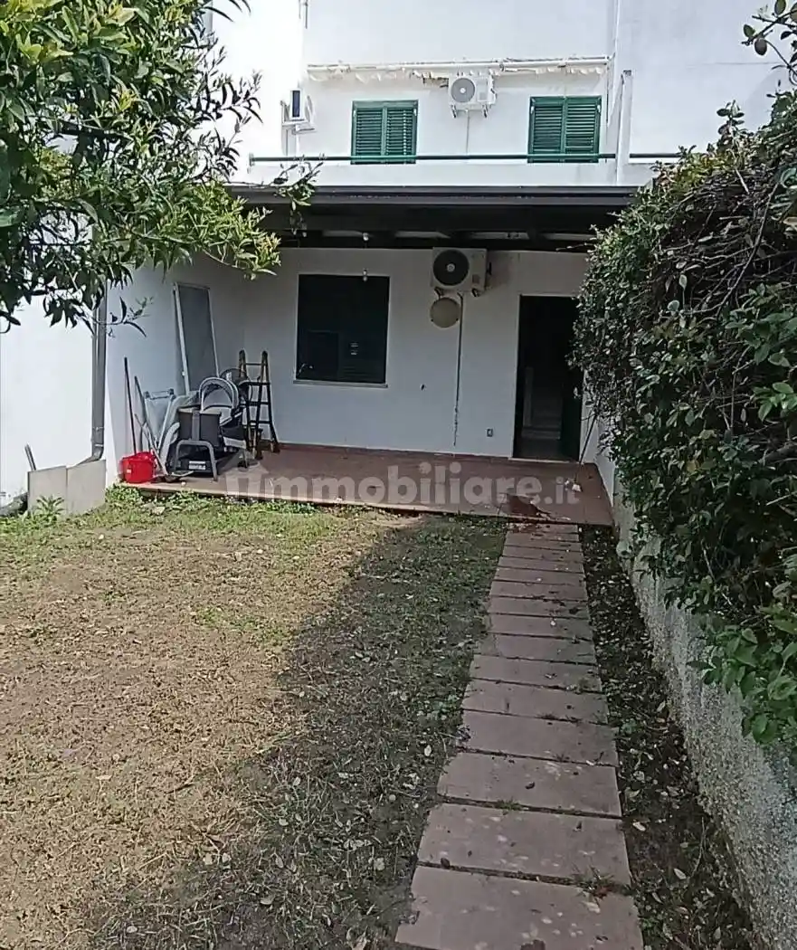 Villetta a schiera in affitto a Montauro