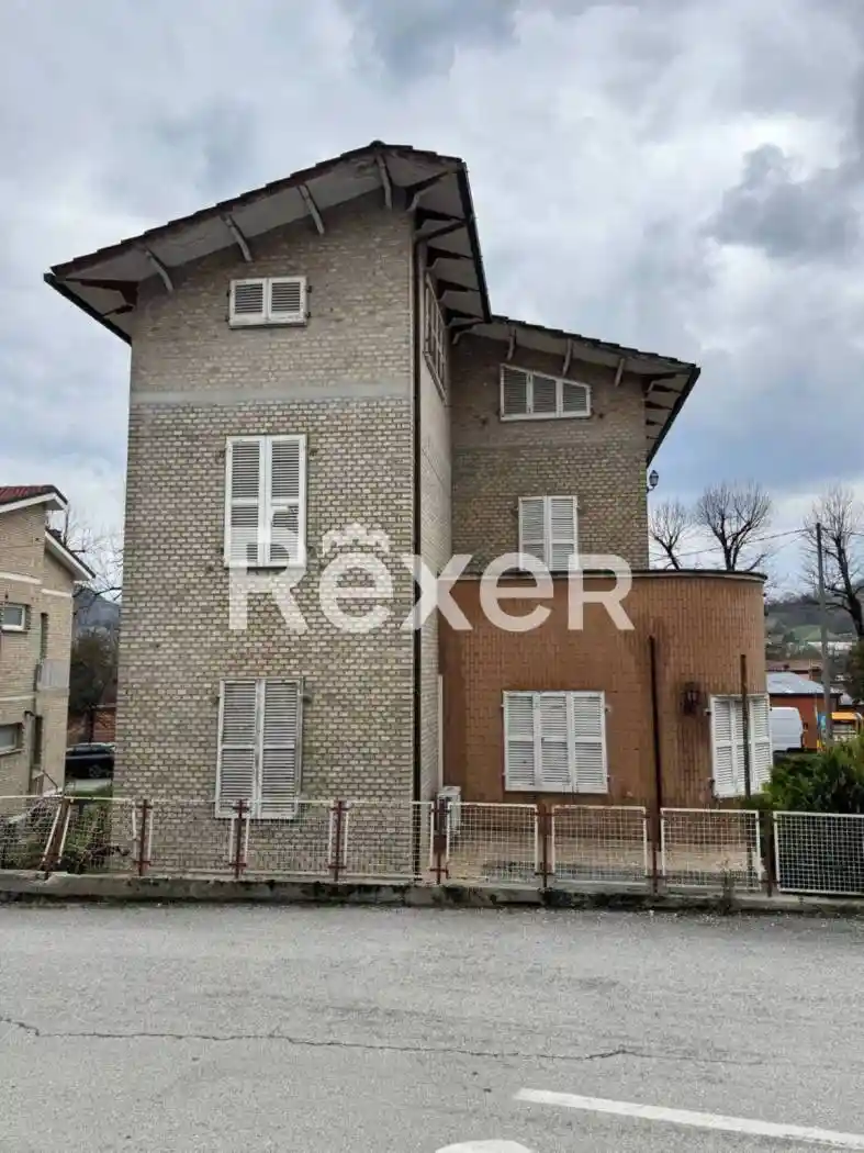 Casa indipendente in vendita a Amandola