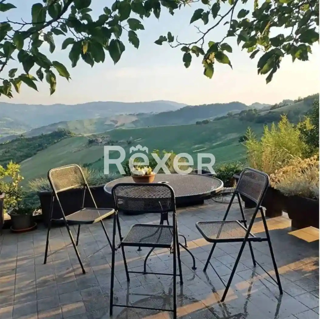 Casa indipendente in vendita a Serramazzoni