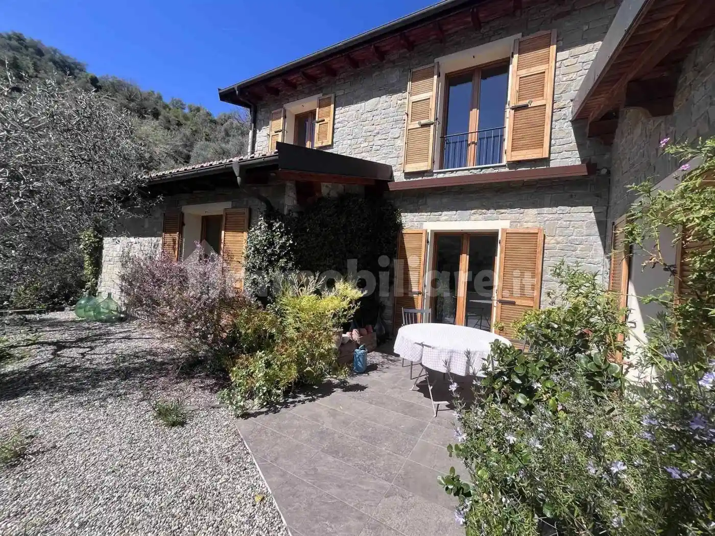 Villa in vendita a Apricale