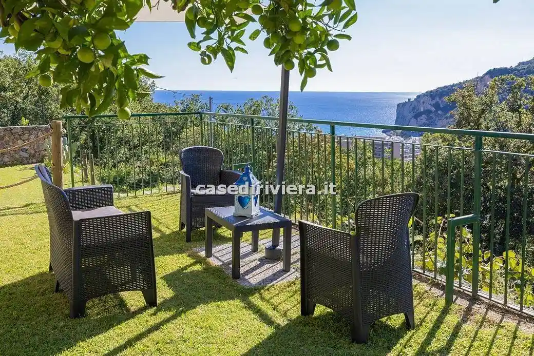 Appartamento in affitto a Finale Ligure