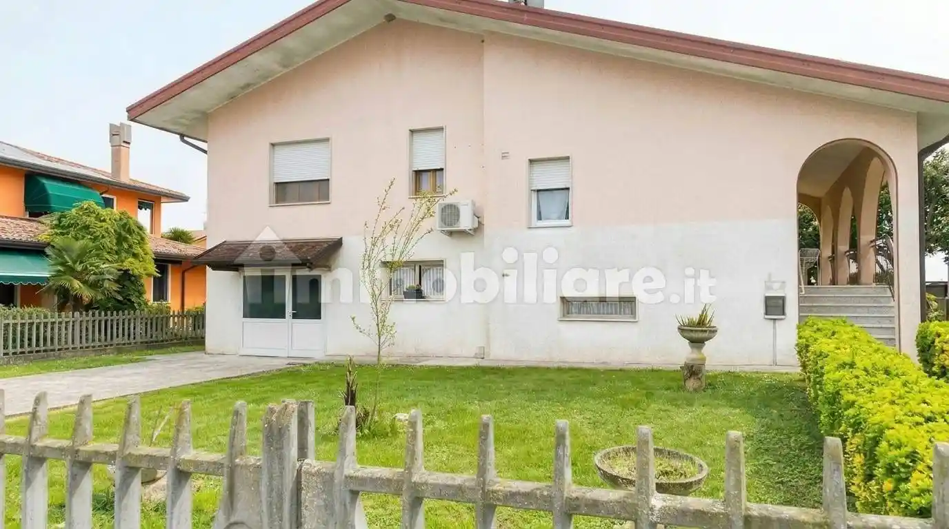 Villa in vendita a Caorle