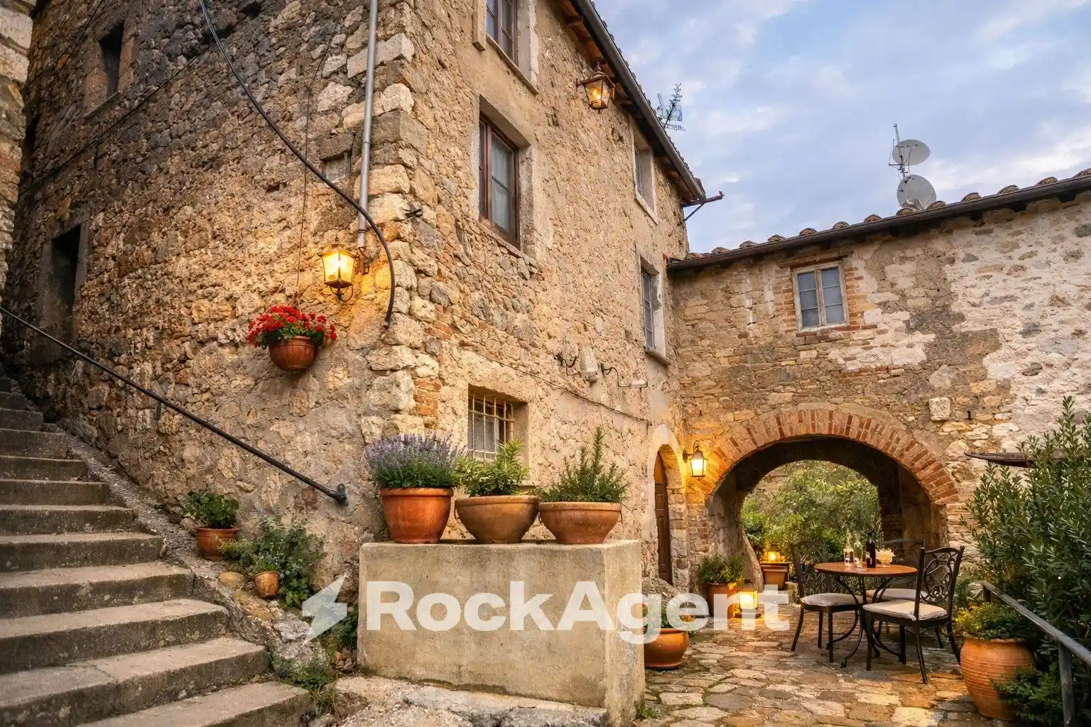Casa indipendente in vendita a Camaiore