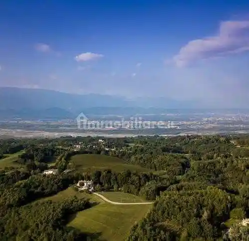Rustico - Casale in vendita a Volpago del Montello