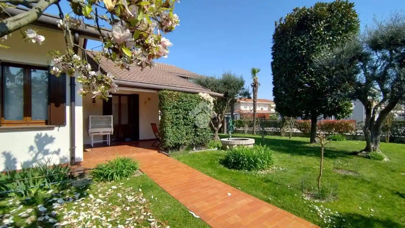 Villa in vendita a Casale sul Sile