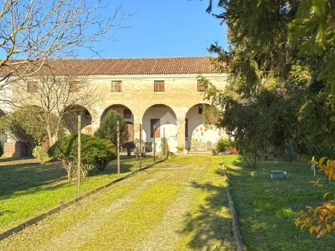 Casa indipendente in vendita a Piazzola sul Brenta