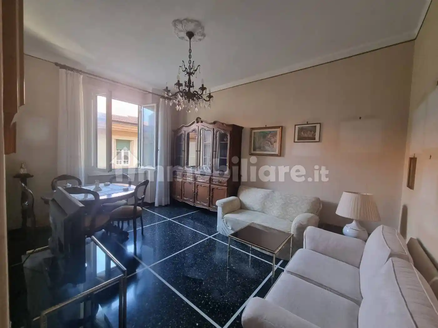 Appartamento in vendita a Genova