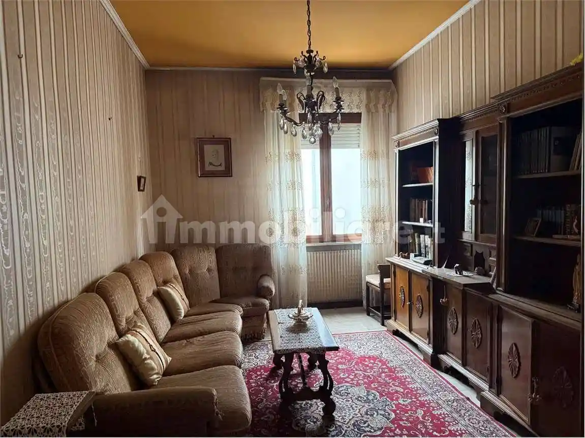 Appartamento in vendita a Piacenza