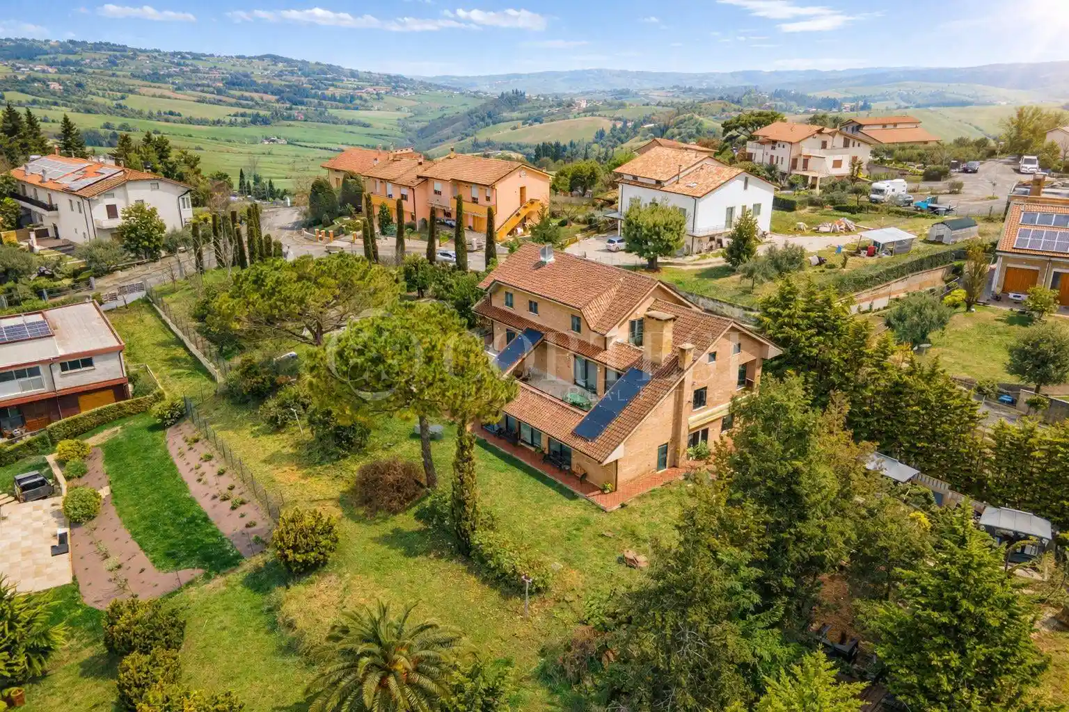 Villa in vendita a Terre Roveresche