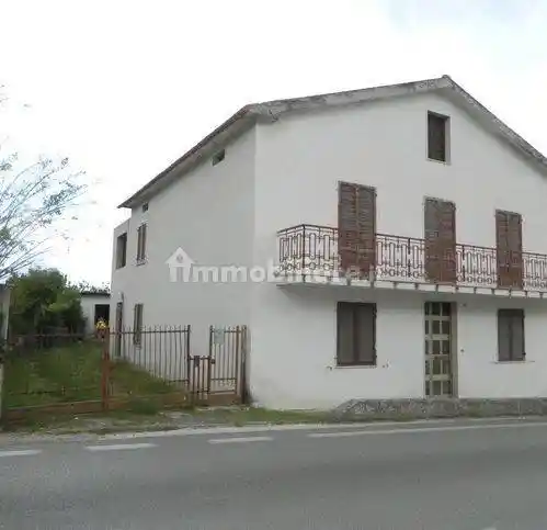 Villa in vendita a Civitella del Tronto