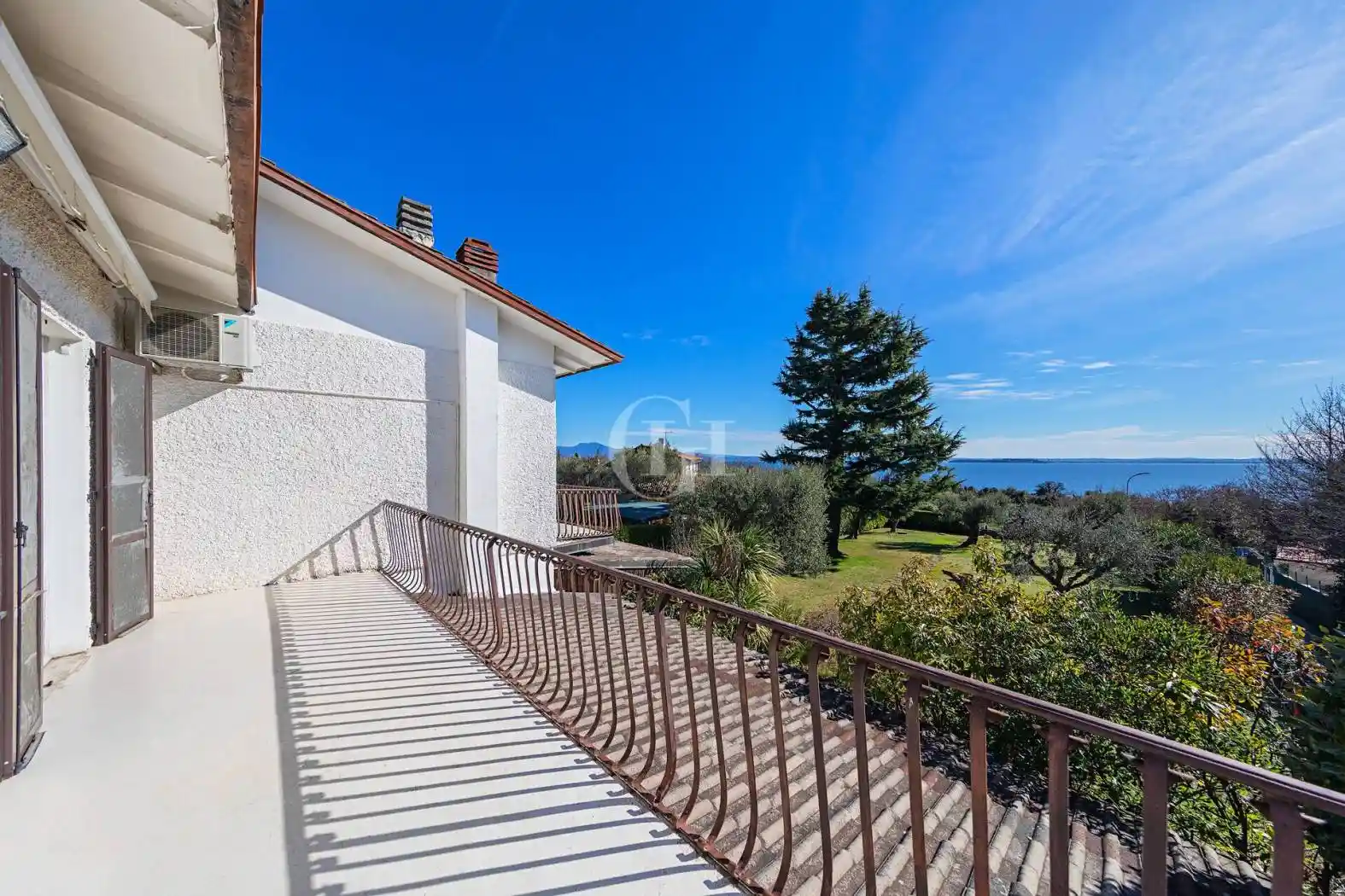 Villa in vendita a Moniga del Garda