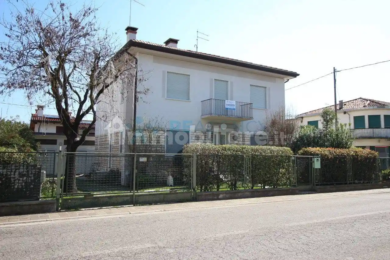 Villa in vendita a Breganze