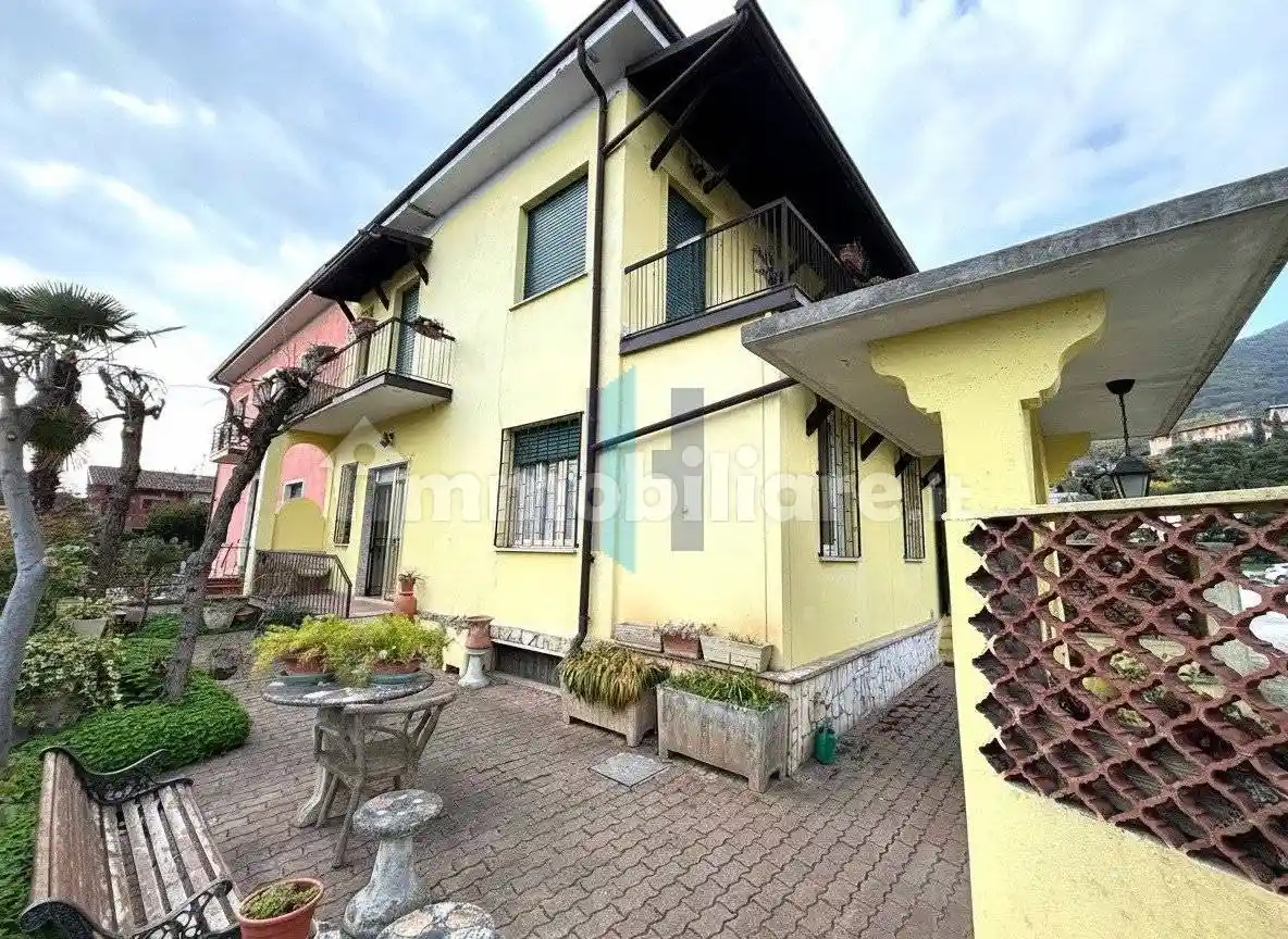 Villa in vendita a Brescia