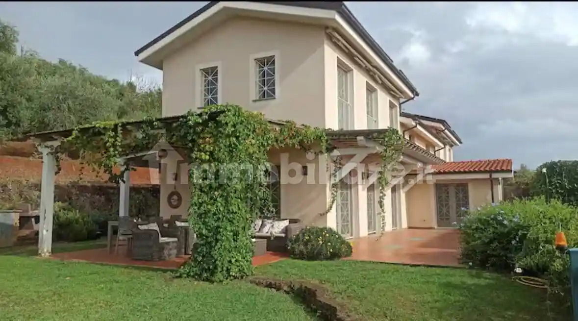 Villa in affitto a Pietrasanta