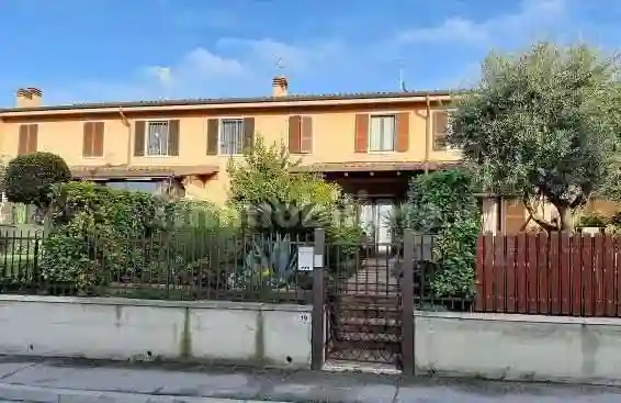 Villetta a schiera - foto 2