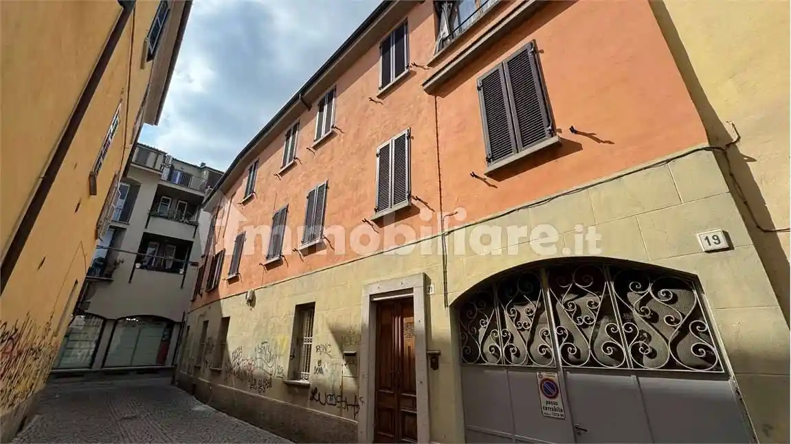 Casa indipendente in vendita a Voghera