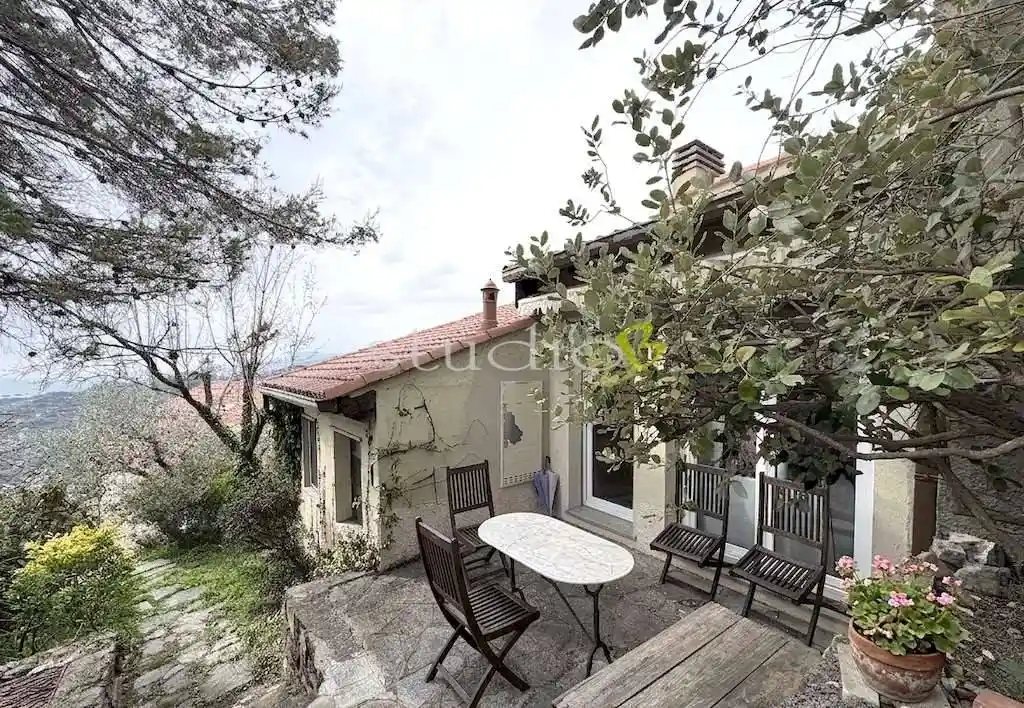 Casa indipendente in vendita a Seborga