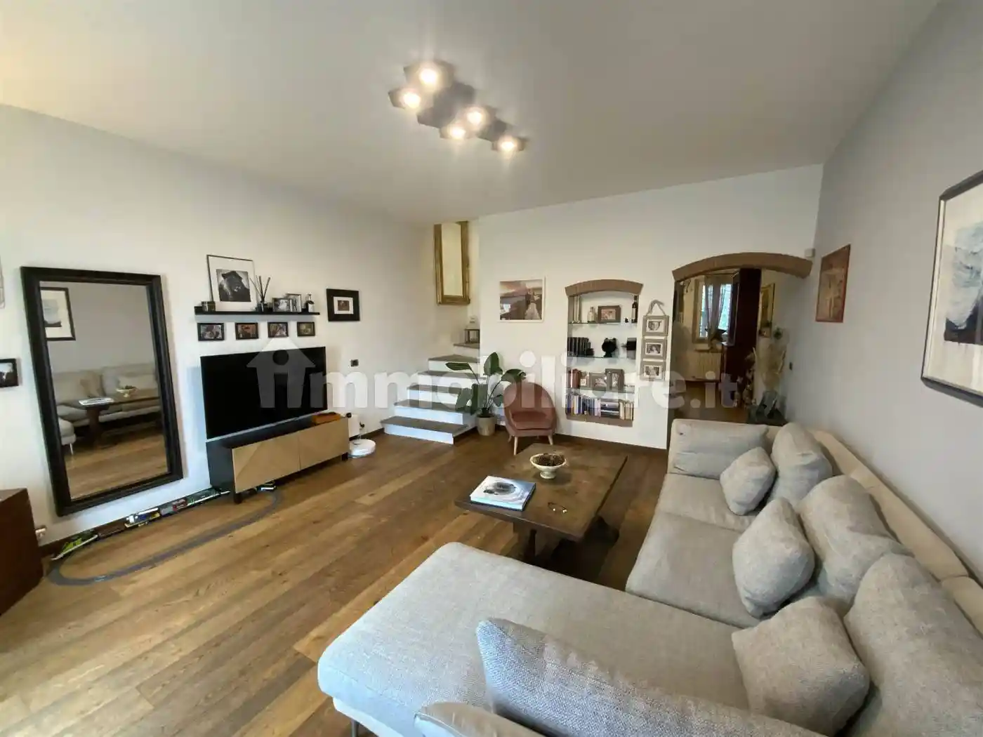 Casa indipendente in vendita a Carmignano