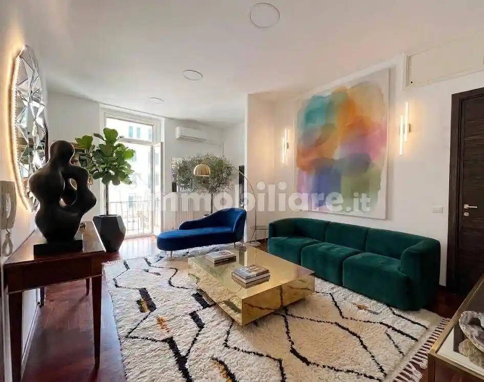 Appartamento in vendita a Napoli