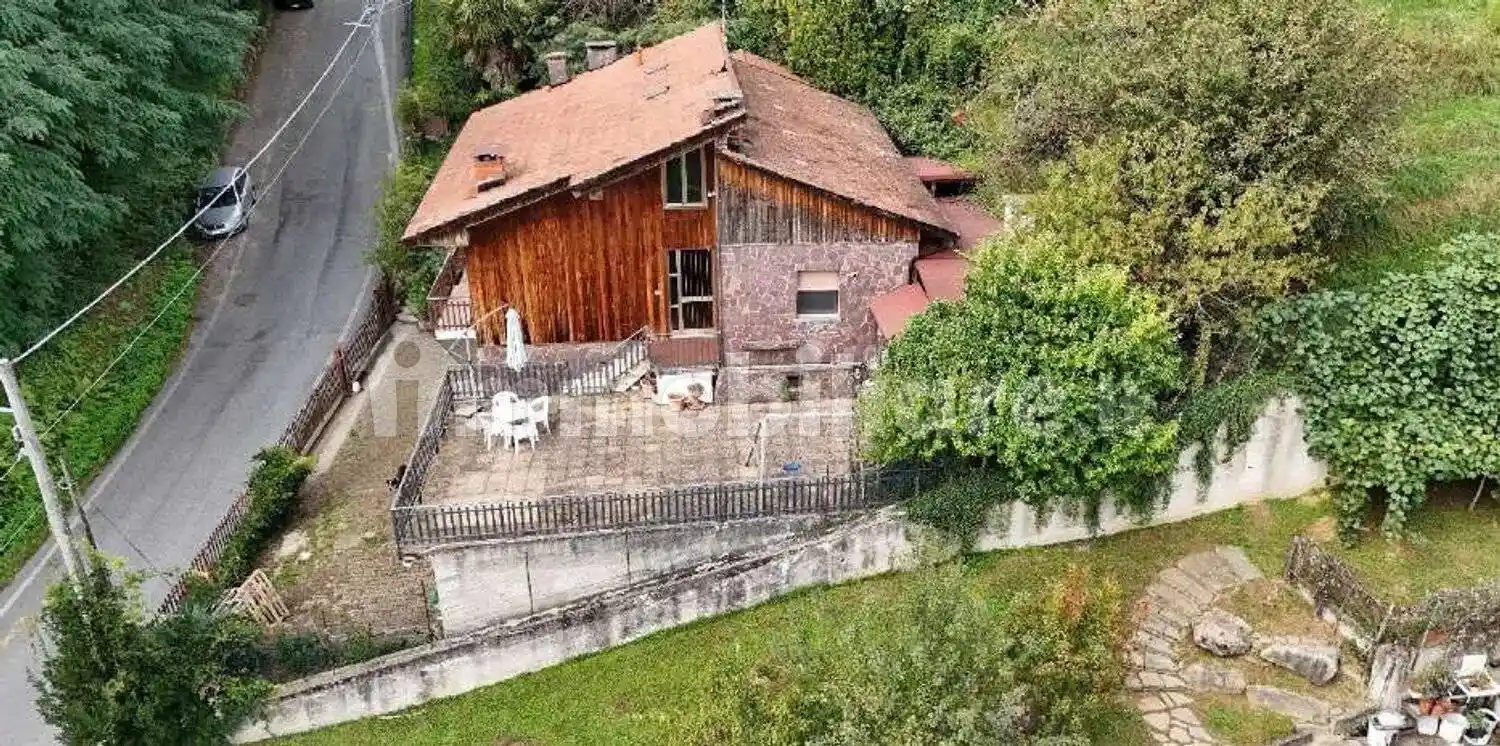 Villa in vendita a Roasio