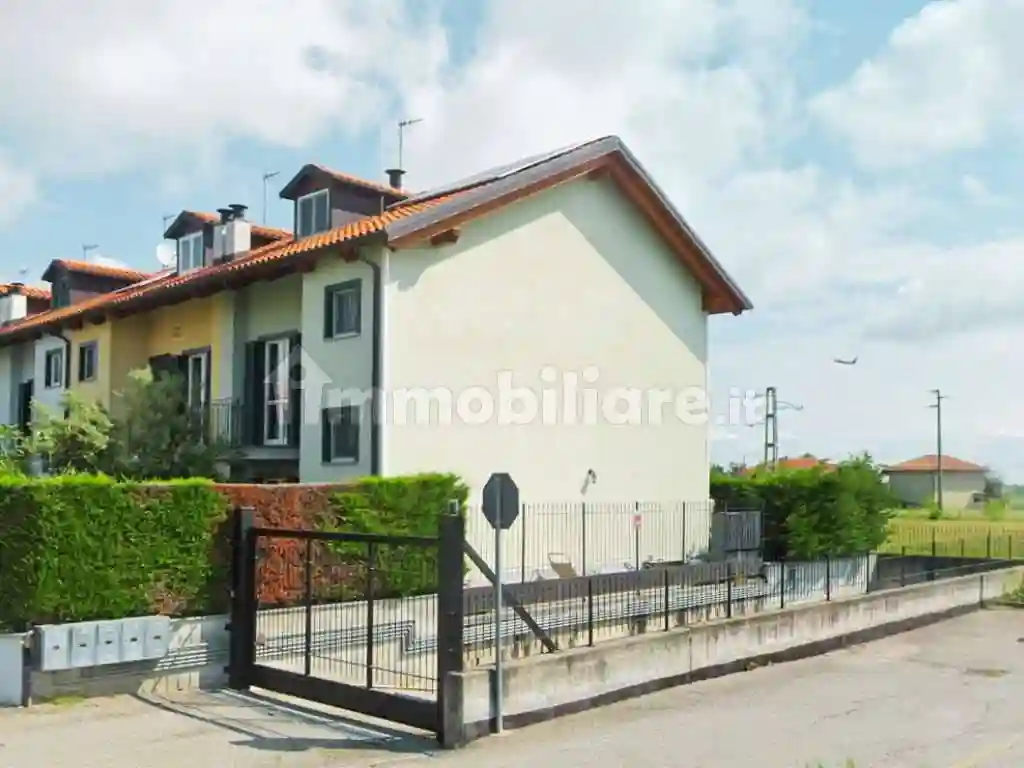 Villetta a schiera - foto 2