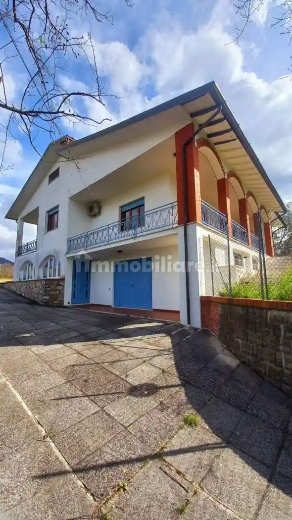 Villa in vendita a Capannori