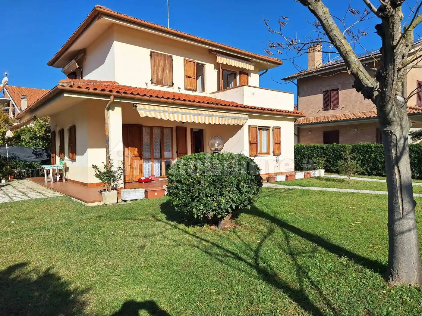Villa in vendita a Falconara Marittima