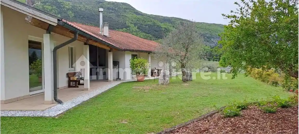 Villa in vendita a Rovereto