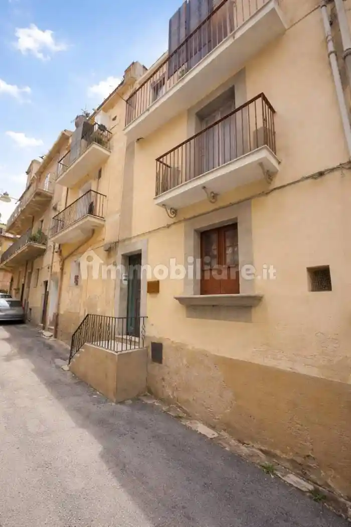 Appartamento in vendita a Caltagirone