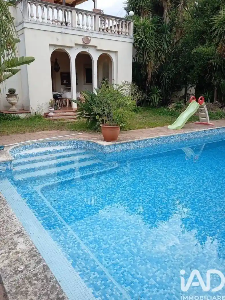 Villa in vendita a Lamezia Terme