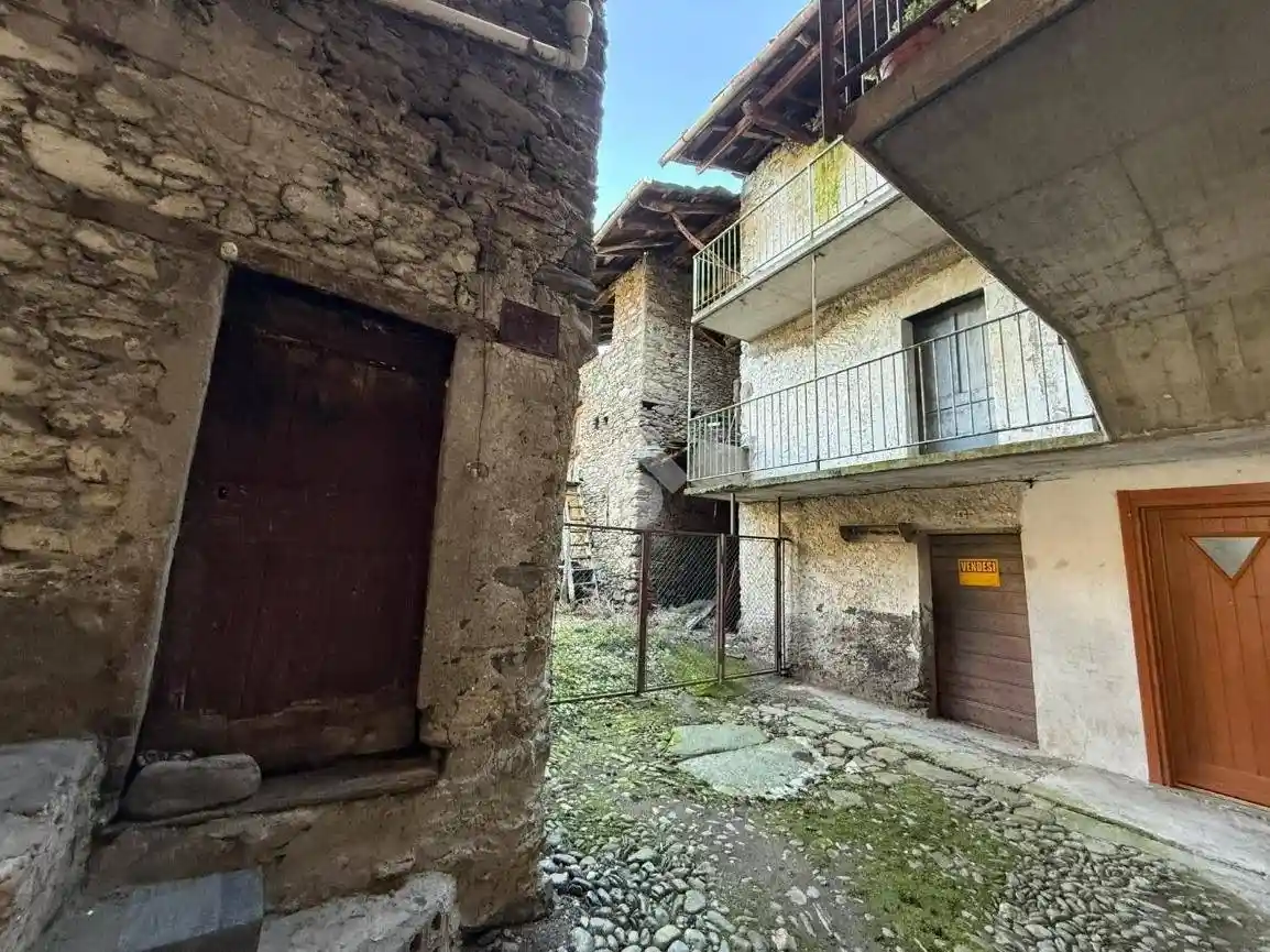 Casa indipendente in vendita a Cosio Valtellino