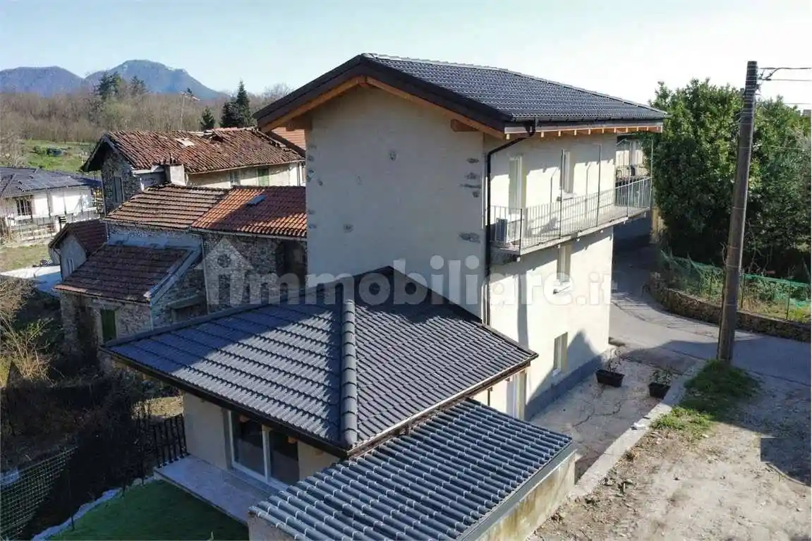 Casa indipendente in vendita a Vignone