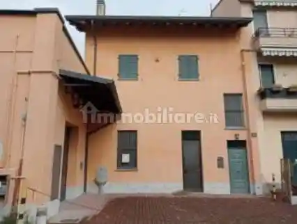 Casa indipendente in vendita a Milano