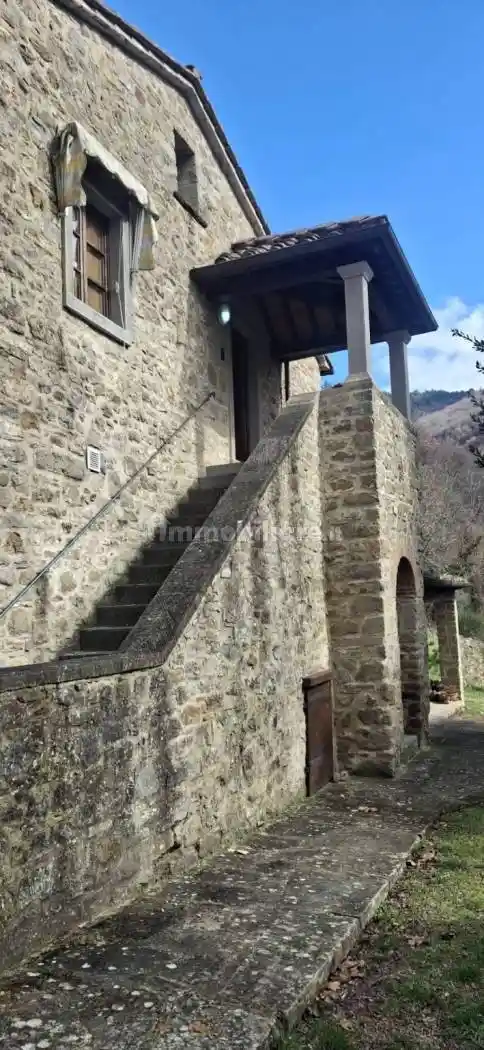 Villa in vendita a Chitignano