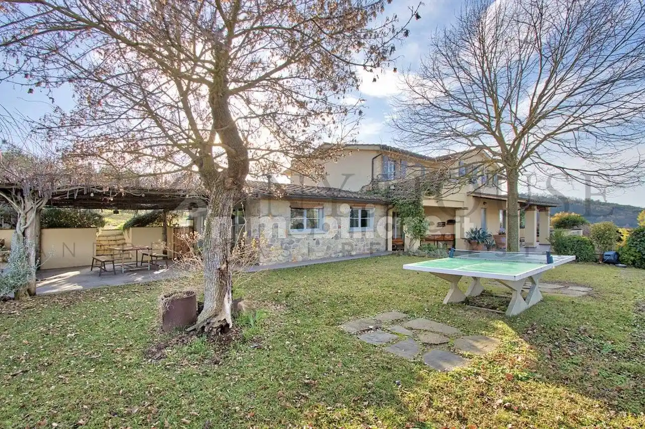 Villa in vendita a Arezzo