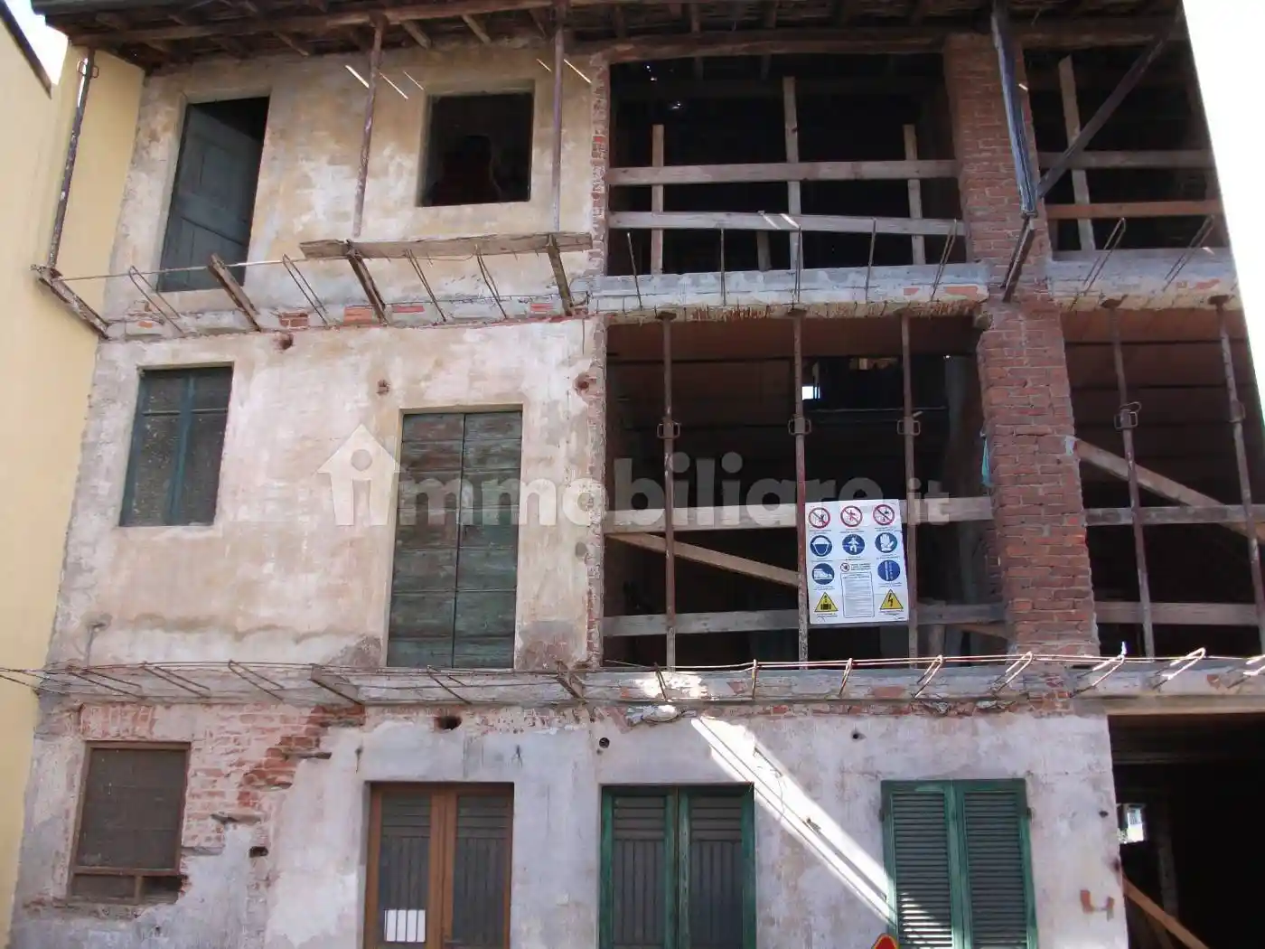 Rustico - Casale in vendita a Romentino