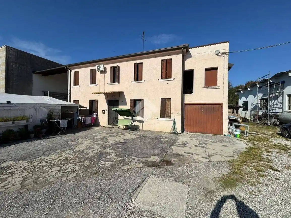 Casa indipendente in vendita a Campo San Martino