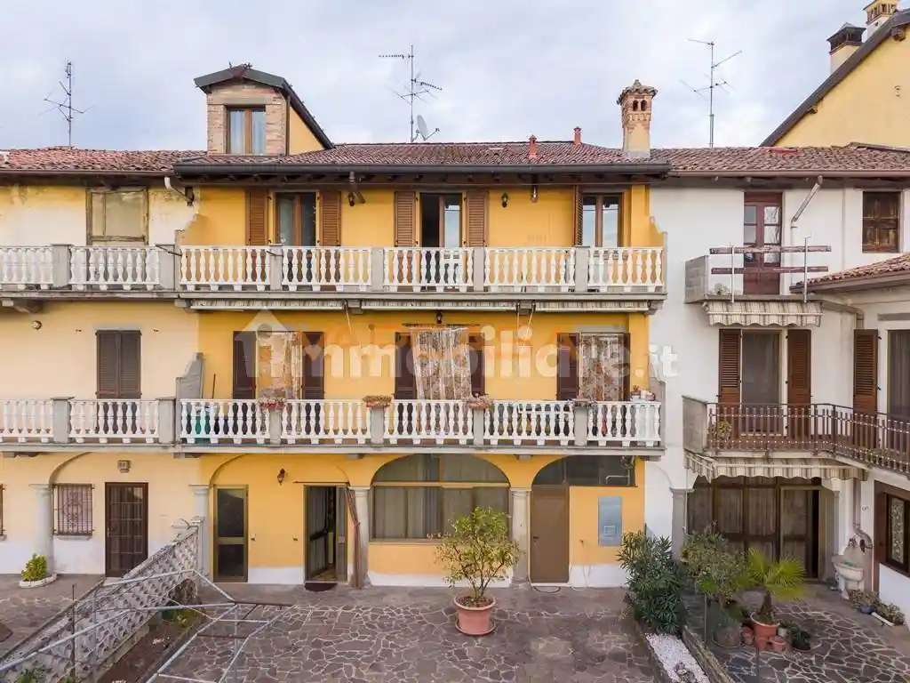 Casa indipendente in vendita a Palosco