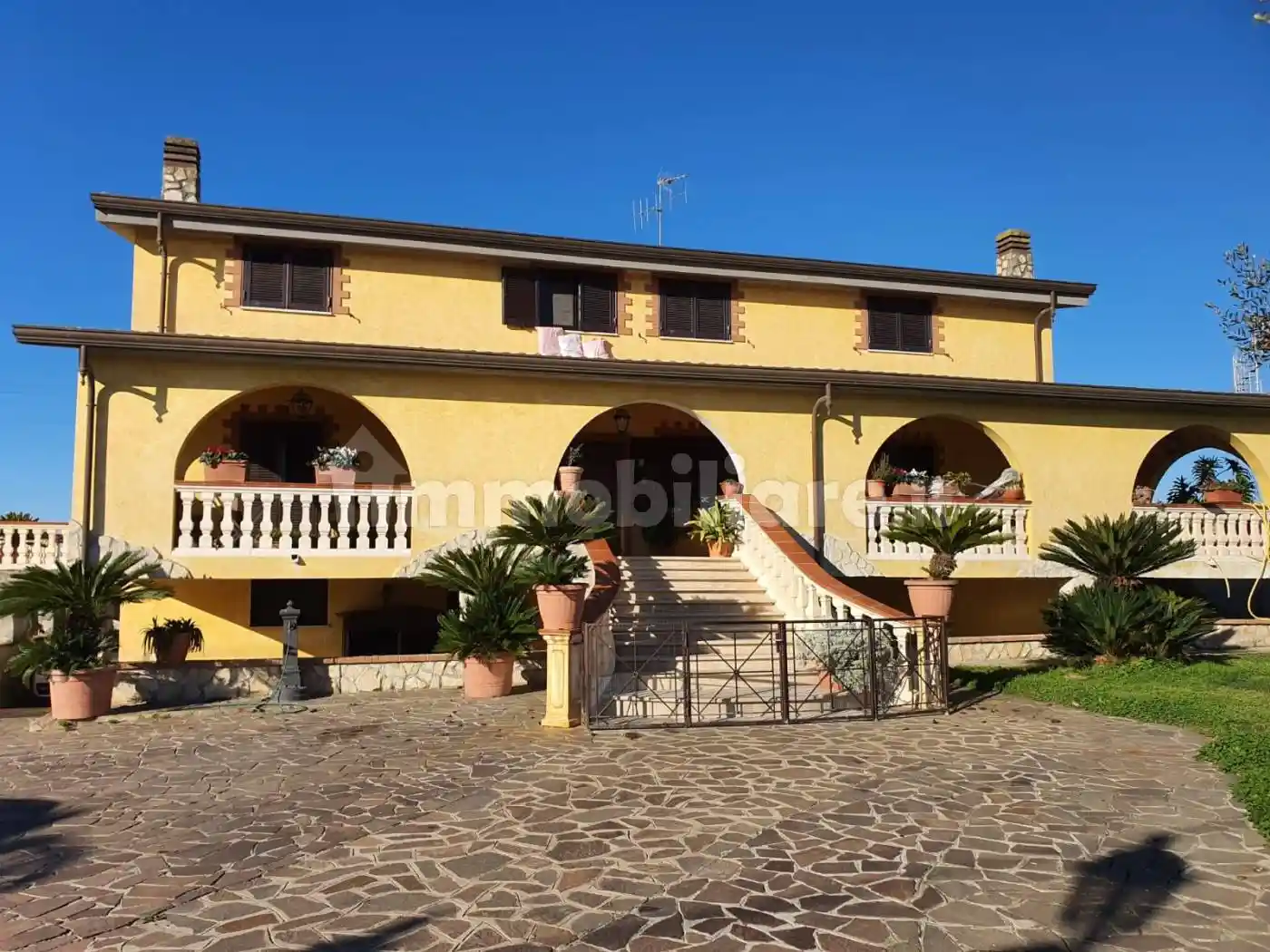 Villa in vendita a Aprilia