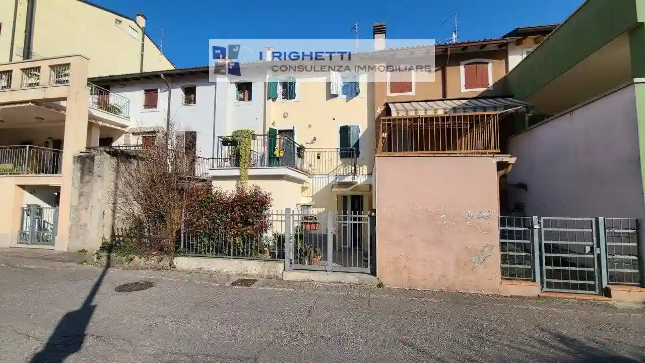 Villetta a schiera - foto 2